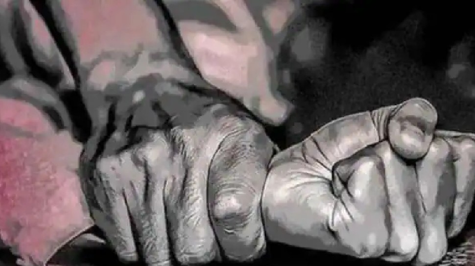 Barwani: सौतेले पिता की करतूत; 8 साल तक किया बेटी का यौन शोषण, पीड़िता पहुंची थाने