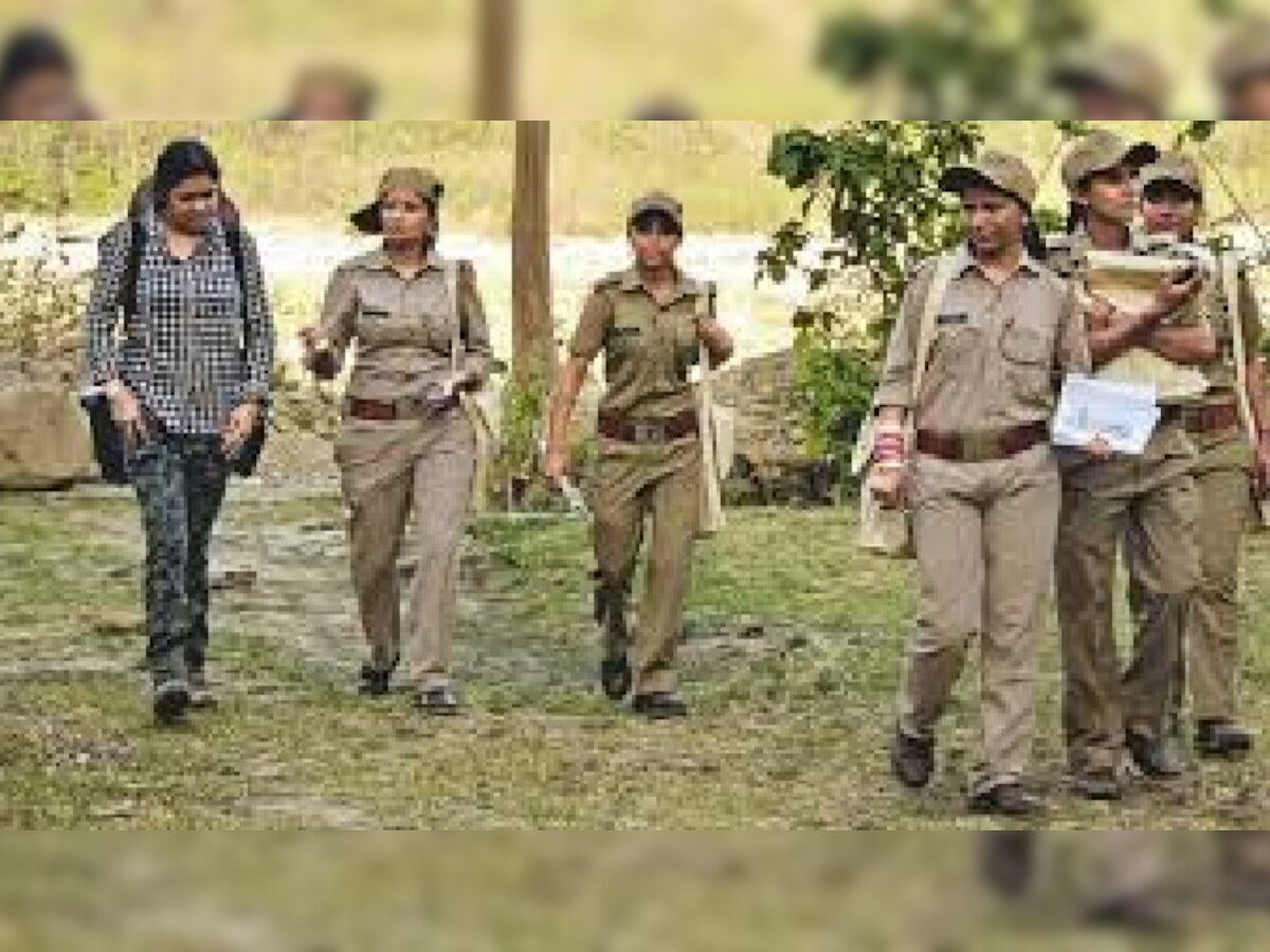 Forest Guard Exam 2022: रामगढ़ में दिखा एग्जाम सेंटर पर सुरक्षा के पुख्ता इंतजाम, रूल्स तोड़ने वालों को नहीं दिया प्रवेश