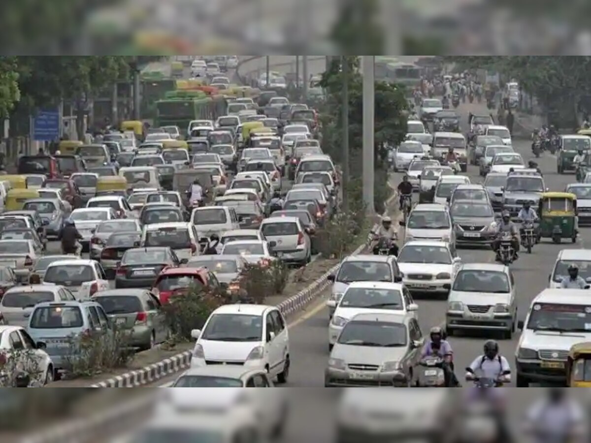 Delhi में प्रदूषण के बीच राहत, बीएस-4 डीजल और बीएस-3 पेट्रोल वाहनों से हटा प्रतिबंध