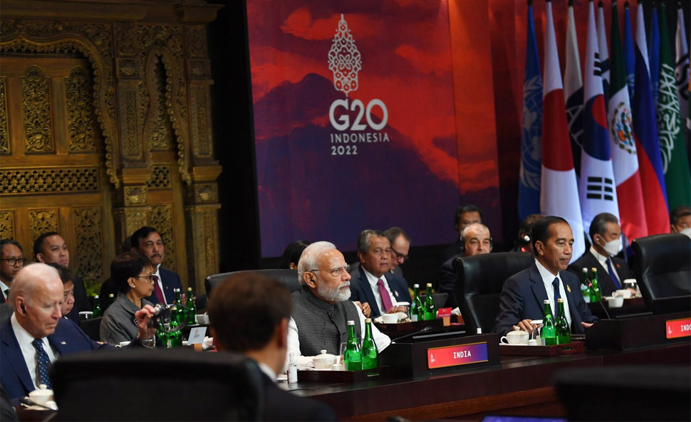 G20 Summit में बोले पीएम मोदी- UN भी नहीं रोक पाया रूस-यूक्रेन जंग; G20 से दुनिया को उम्मीदें G20 Summit में बोले पीएम मोदी- UN भी नहीं रोक पाया रूस-यूक्रेन जंग; G20 से दुनिया को उम्मीदें