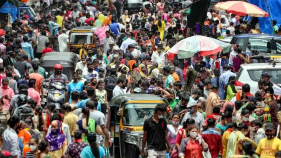 आज 8 अरब हो जाएगी दुनिया की आबादी, 2023 तक भारत निकल जाएगा चीन से आगे