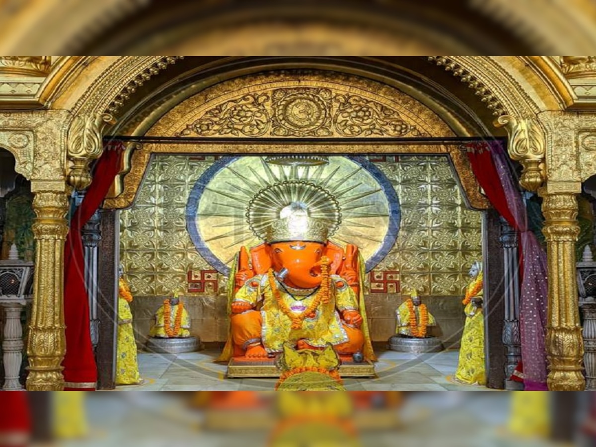 मोतीडूंगरी गणेश मंदिर में पुष्य नक्षत्र पर विशेष अभिषेक, गणपति को 1008 मोदक अर्पित