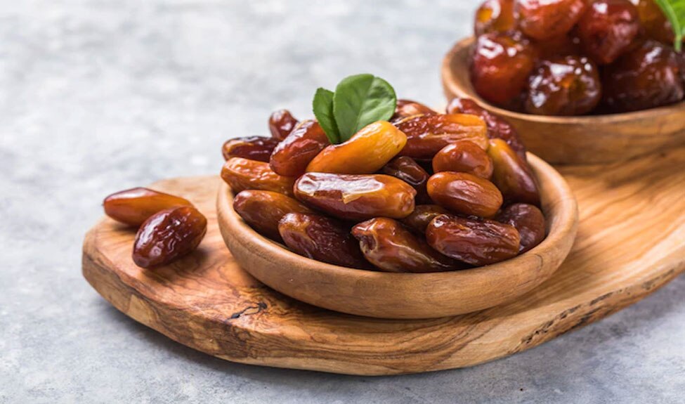 benefits-of-dates-for-weight-gain-vajan-badhane-ke-liye-kya-khayein