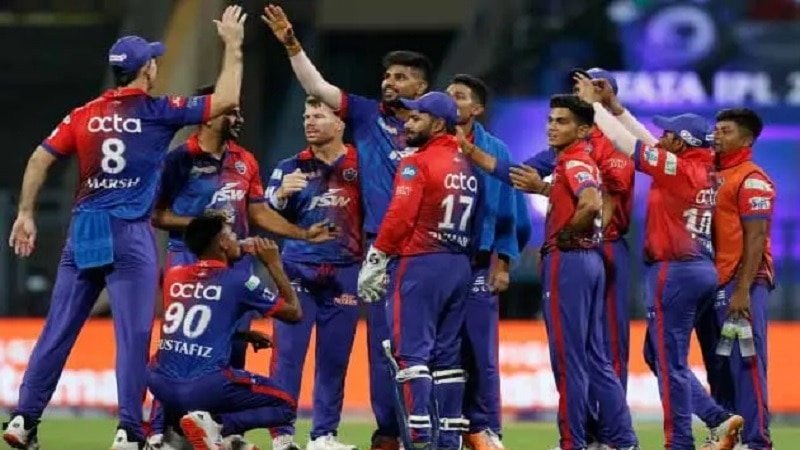 IPL DC Retained list: दिल्ली ने की 5 धाकड़ खिलाड़ियों की छुट्टी, जानें पंत की टीम में किसे किया गया रिटेन 