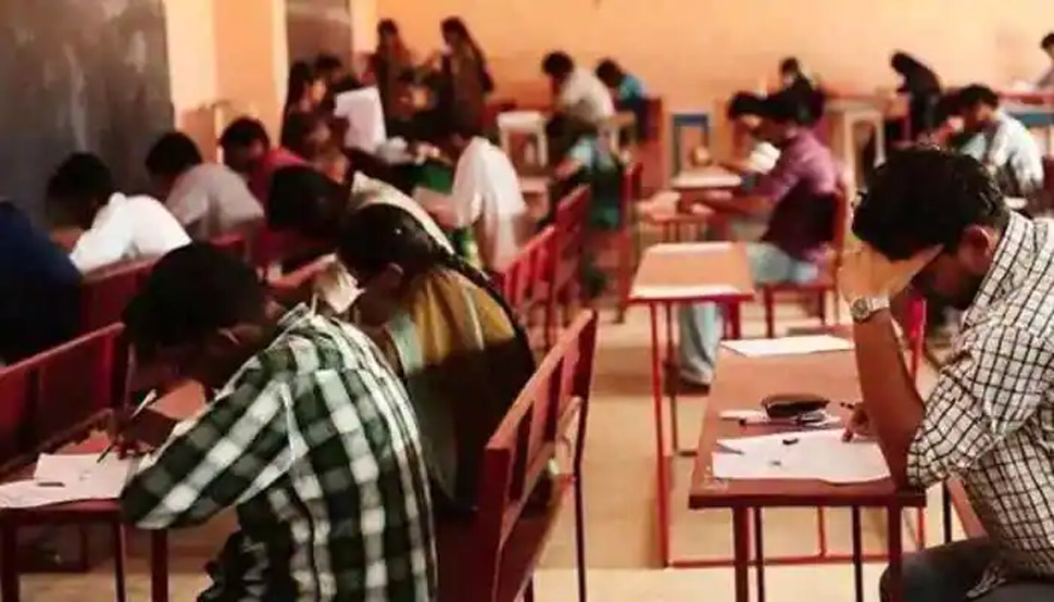 लखनऊ: रेलवे ट्रेक के पास बेहोश मिला 9वीं का छात्र, टीचर ने डांटा था, पतलून में मिला खास नोट लखनऊ: रेलवे ट्रेक के पास बेहोश मिला 9वीं का छात्र, टीचर ने डांटा था, पतलून में मिला खास नोट