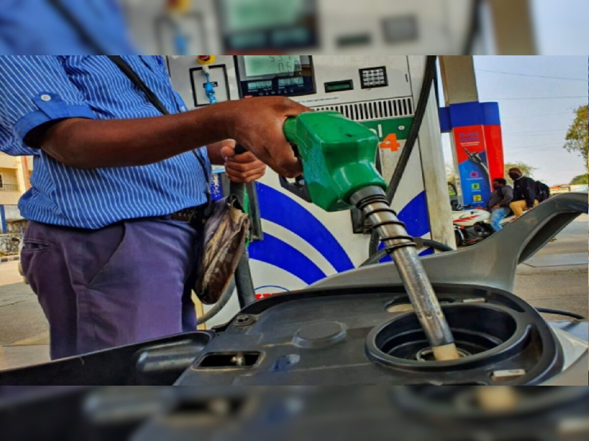 Today Petrol-Diesel Price: ପୁଣି ଖସିଲା ଅଶୋଧିତ ତୈଳ ଦର, କମିବ ପେଟ୍ରୋଲ-ଡିଜେଲ ମୂଲ୍ୟ!