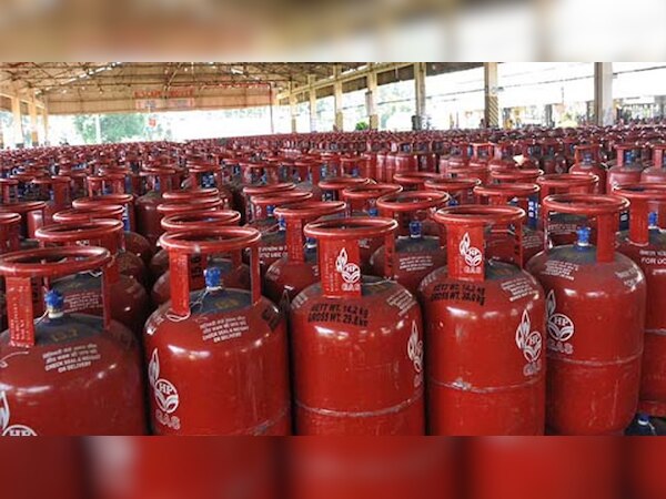 अगले तीन महीने में आपके घर का बदल जाएगा गैस सिलेंडर; होने जा रहे हैं बड़े बदलाव