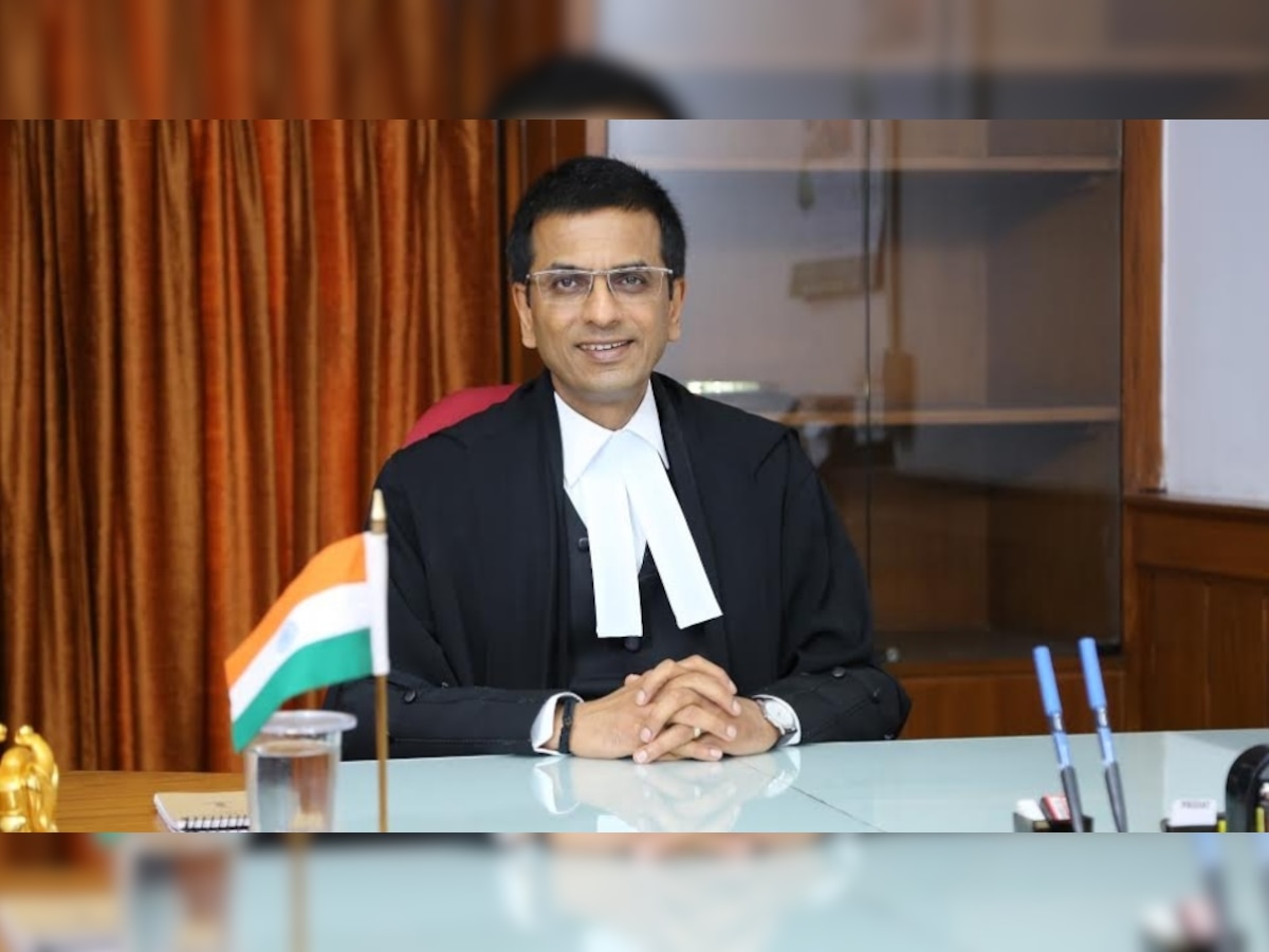 DY Chandrachud: 'बिना बैट वाले सचिन तेंदुलकर', सुप्रीम कोर्ट में वकील से ऐसा क्यों बोले चीफ जस्टिस चंद्रचूड़