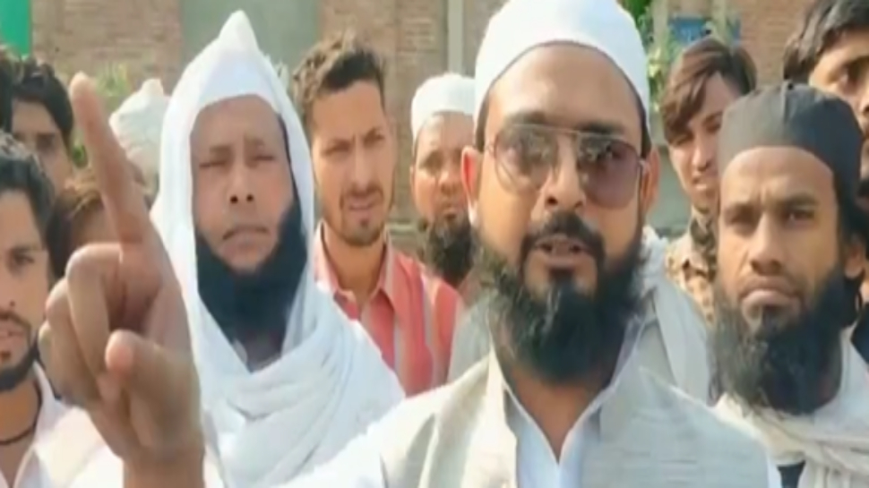 UP News: शादियों में डीजे और आतिशबाज़ी पर उलेमा का बड़ा फ़ैसला; जानिए पूरा मामला UP News: शादियों में डीजे और आतिशबाज़ी पर उलेमा का बड़ा फ़ैसला; जानिए पूरा मामला