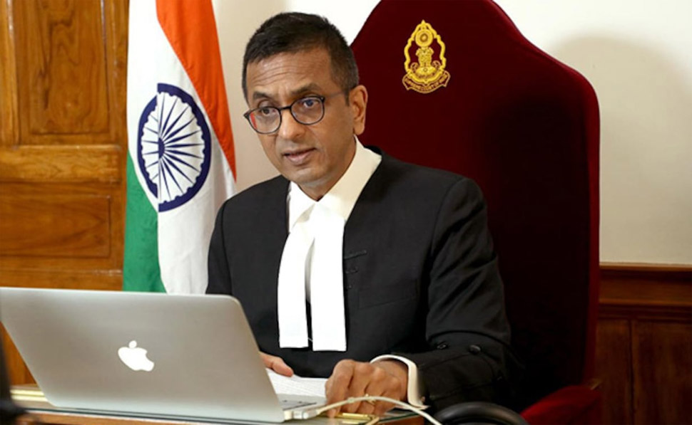 चीफ जस्टिस डीवाई चंद्रचूड़ का बड़ा बयान, बताया जमानत देने से क्यों डरते हैं जज चीफ जस्टिस डीवाई चंद्रचूड़ का बड़ा बयान, बताया जमानत देने से क्यों डरते हैं जज