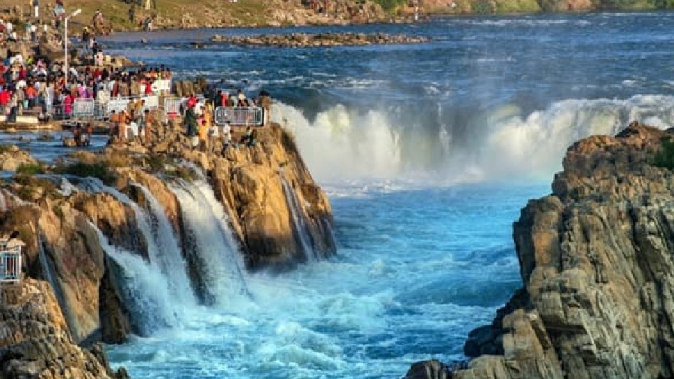 Romantic Destinations: Planning to go on a romantic date in September? So explore these beautiful places