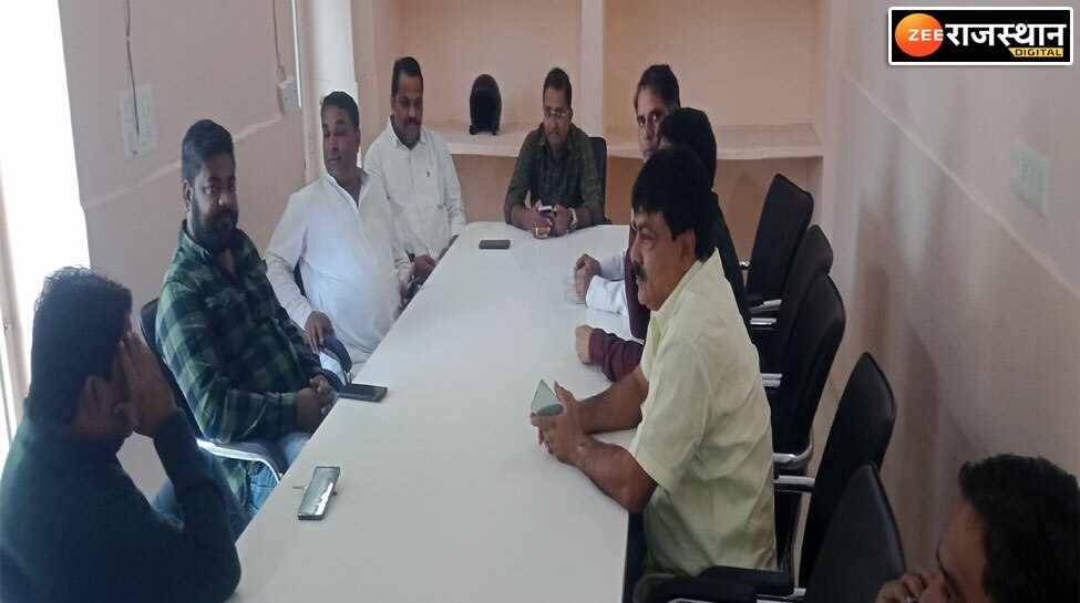 हेरिटेज में घर में ही घिरी कांग्रेस, अपने ही पार्षदों ने दी धरने की धमकी