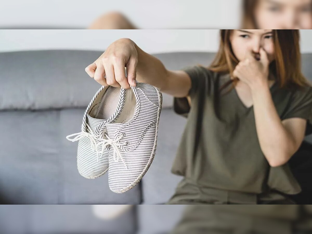 Shoes Smell 5 Home Remedies to remove shoe smell, know tips to prevent