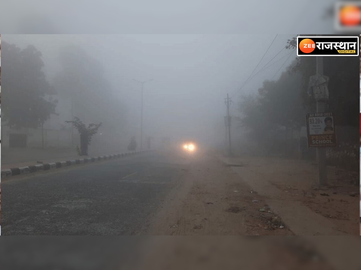 Sikar News: फतेहपुर में तेज हो रहे सर्दी के तेवर, दुकानों पर जलने लगे अलाव