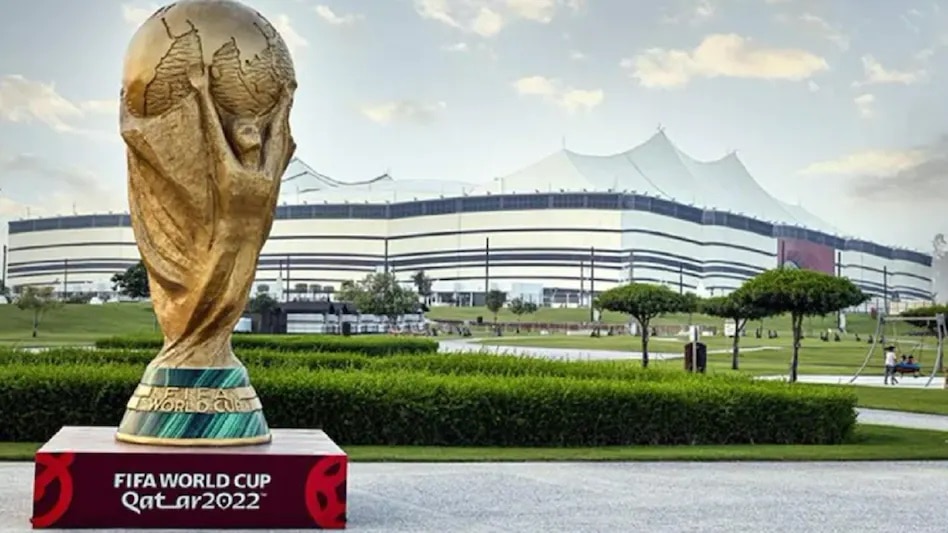 FIFA World Cup: कतर के कट्टरपंथियों के आगे झुका फीफा, कभी नहीं छूटेगा इन सवालों से पीछा