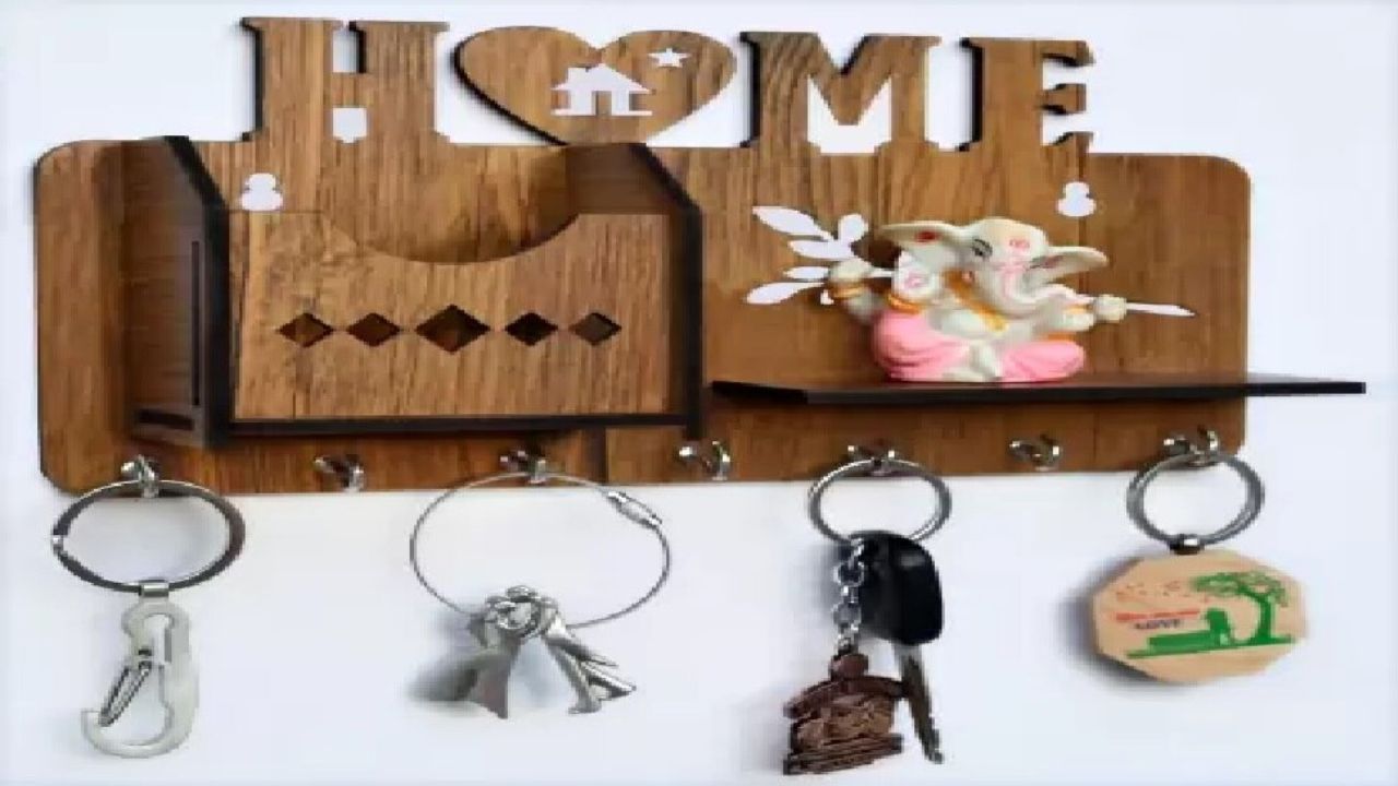 vastu tips for key holder Do not throw home and car keys anywhere keys