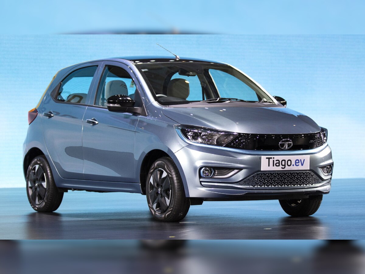 Tata Tiago EV: लॉन्च होते ही इस इलेक्ट्रिक कार ने मचाया तहलका, खरीदने वालों की लगी लाइन!