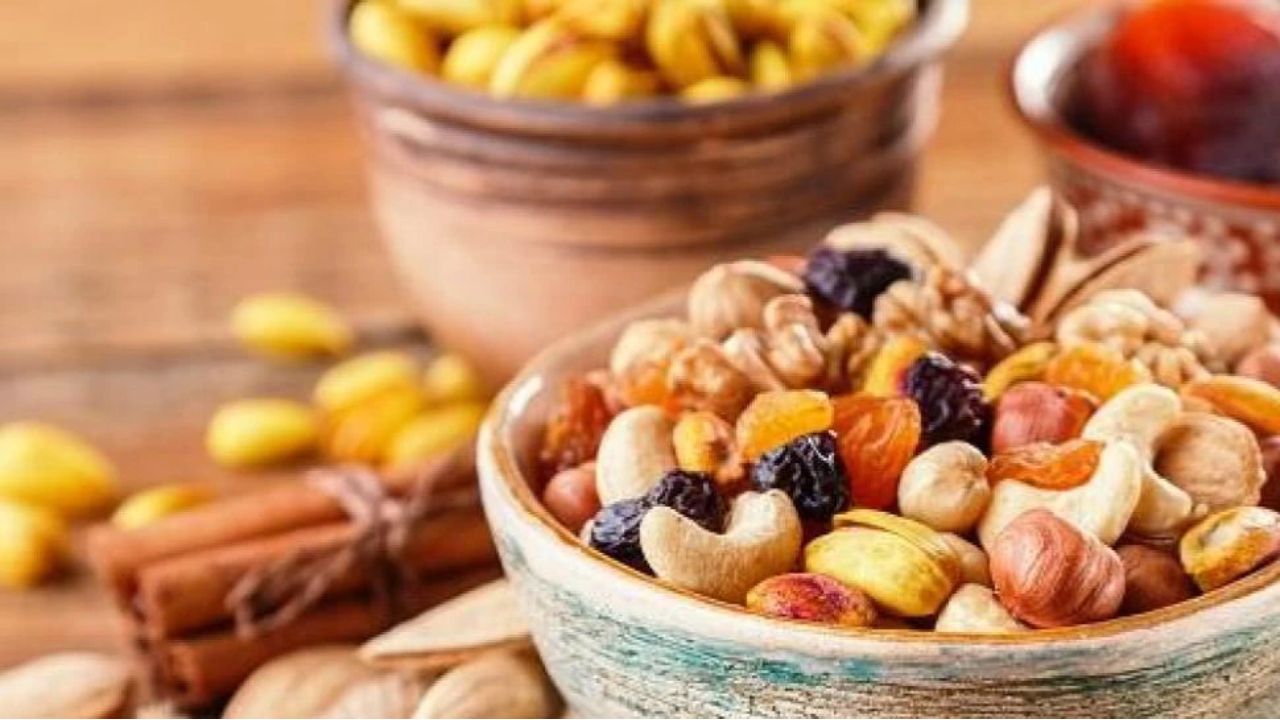 Eating dry fruits in the elders of the house will get rid of the