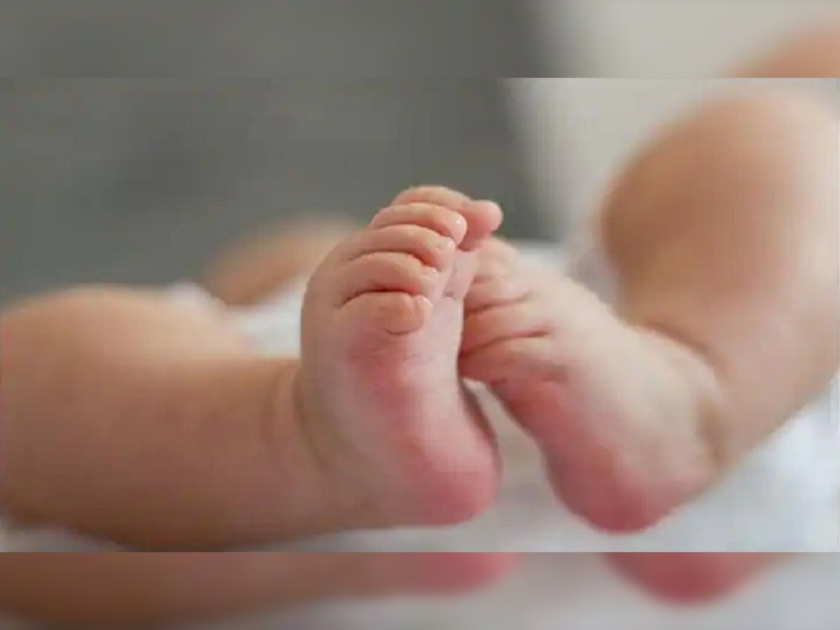 Baby With Tail: लंबी पूंछ के साथ पैदा हुई बच्ची, हैरान डॉक्टरों ने तुरंत उठाया ये कदम और फिर...