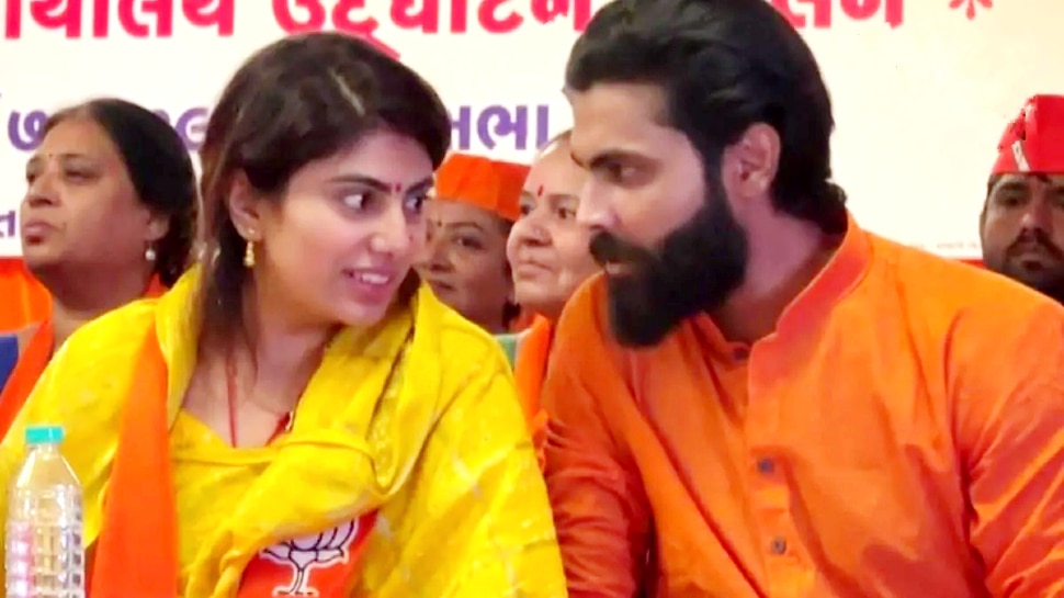 Rivaba Jadeja: पत्नी के चुनाव प्रचार के लिए फिट, टीम इंडिया से खेलने के लिए अनफिट; रवींद्र जडेजा पर उठ रहे सवाल