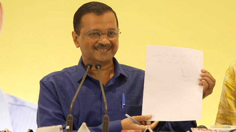 पंजाब चुनाव की तरह केजरीवाल की फिर भविष्यवाणी- लिख कर दिया गुजरात में बनेगी आप सरकार