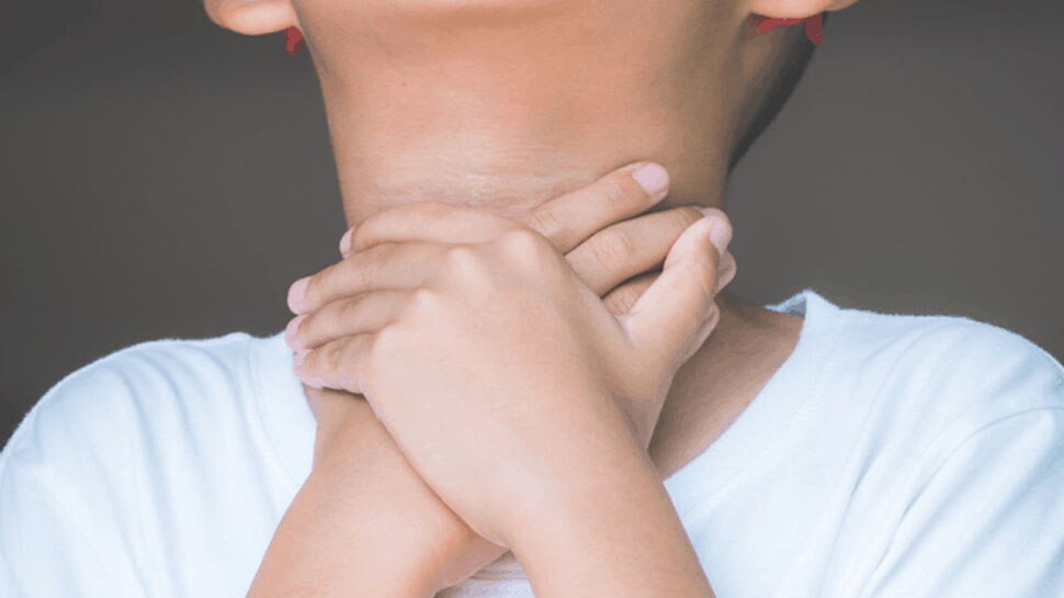 Choke Throat by Chocolate: गले में चॉकलेट फंसने से तड़प उठा बच्चा, हो गई दर्दनाक मौत; जान लें ऐसी स्थिति में तुरंत बचाव के उपाय
