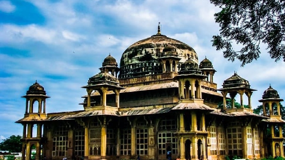 तानसेन का मकबरा