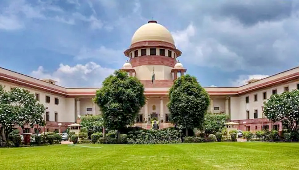 ओडिशा में वकीलों के आंदोलन पर सुप्रीम कोर्ट ने कहा, 'दरवाजे पर हाईकोर्ट मुमकिन नहीं' ओडिशा में वकीलों के आंदोलन पर सुप्रीम कोर्ट ने कहा, 'दरवाजे पर हाईकोर्ट मुमकिन नहीं'