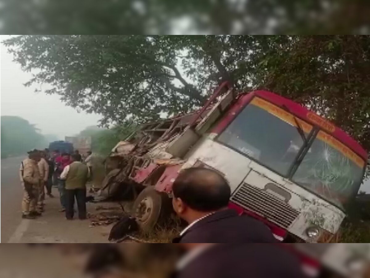 UP: बहराइच में सड़क हादसा; ट्रक ने रोडवेज़ बस को मारी टक्कर, 6 लोगों की मौत