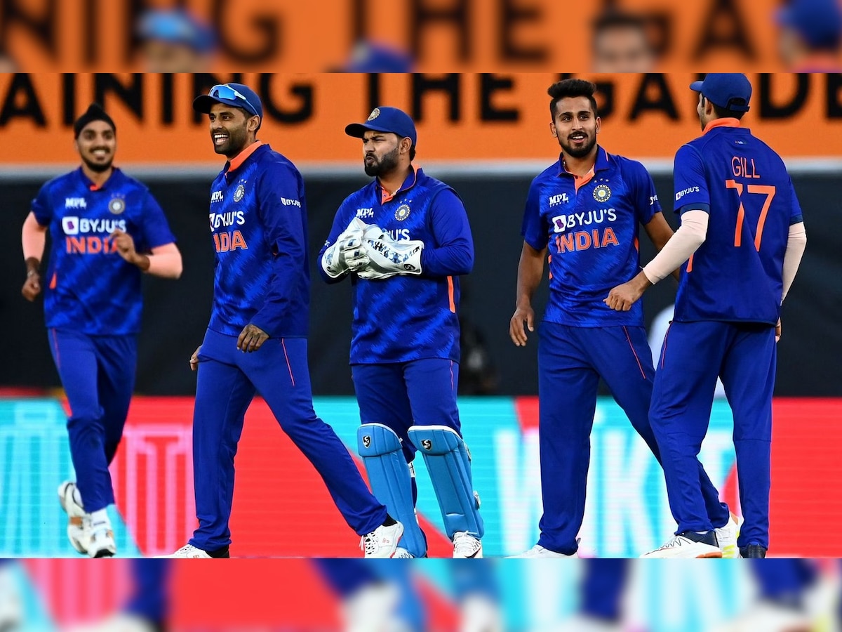 Team India: 'वनडे मैच खेलना टी20 प्लेयर का काम नहीं', टीम इंडिया के इस खिलाड़ी पर भड़के फैंस; लगा दी क्लास