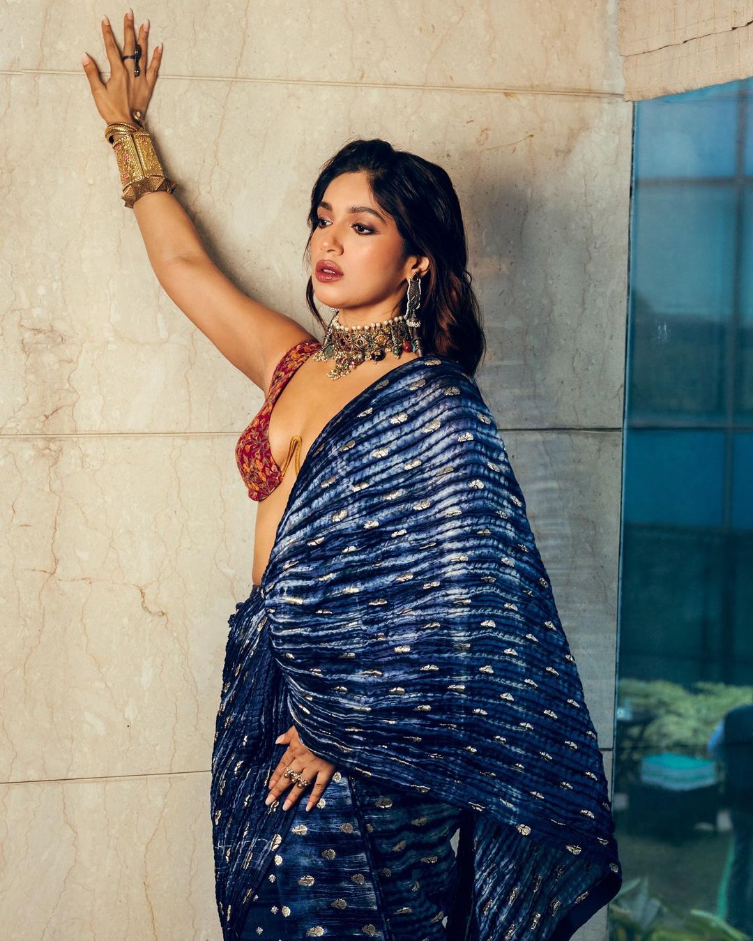 Bhumi Pednekar Exposes Breasts In Boldest Ever Blouse Iron Rod In