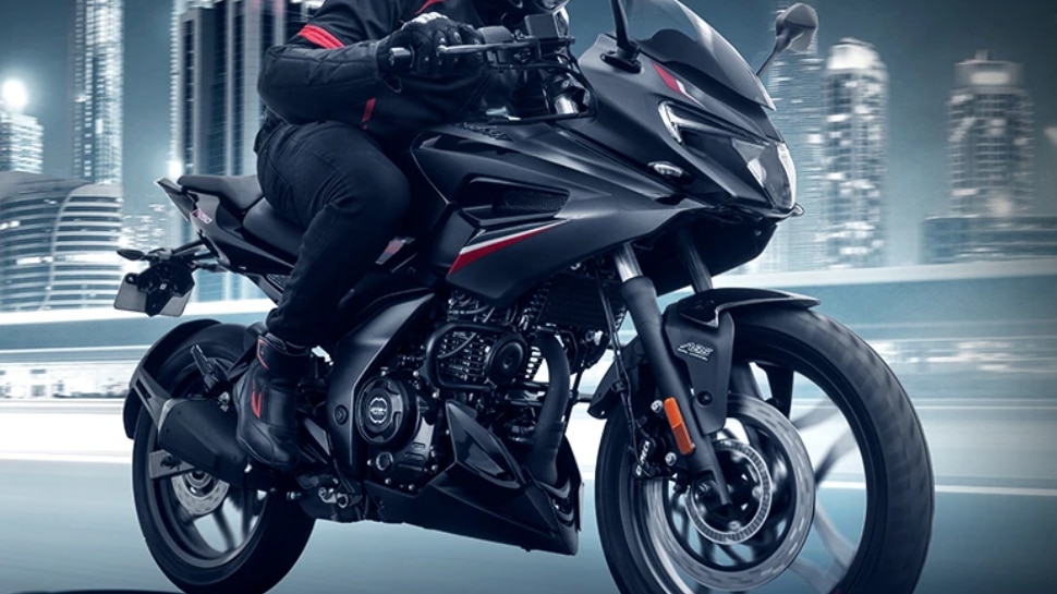Bajaj की मोटरसाइकिलों से रूठ गए लोग, खरीदने को नहीं तैयार!