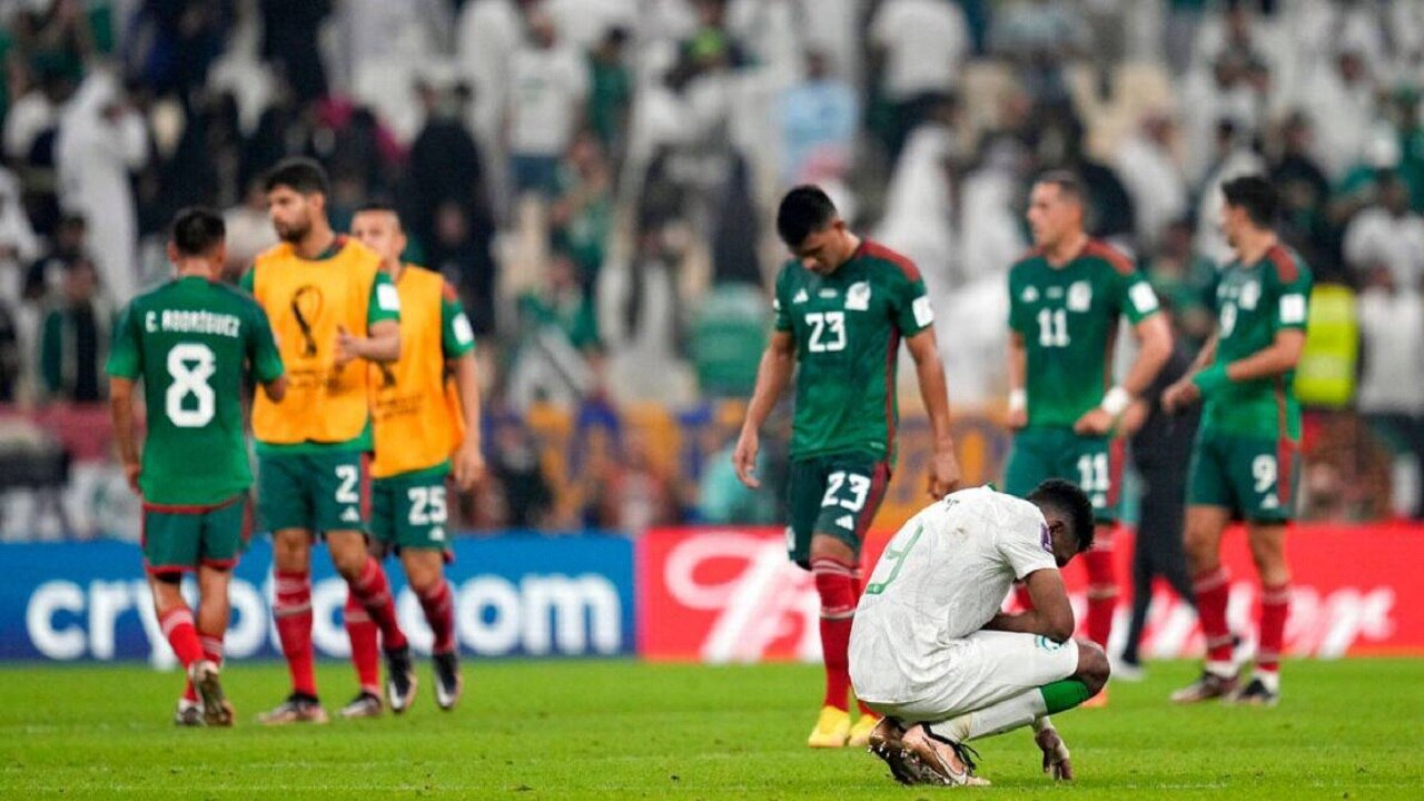 FIFA World Cup: सऊदी अरब से जीता मैक्सिको फिर भी वर्ल्डकप से बाहर, अर्जेंटीना सुपर 16 में क्वालीफाई 