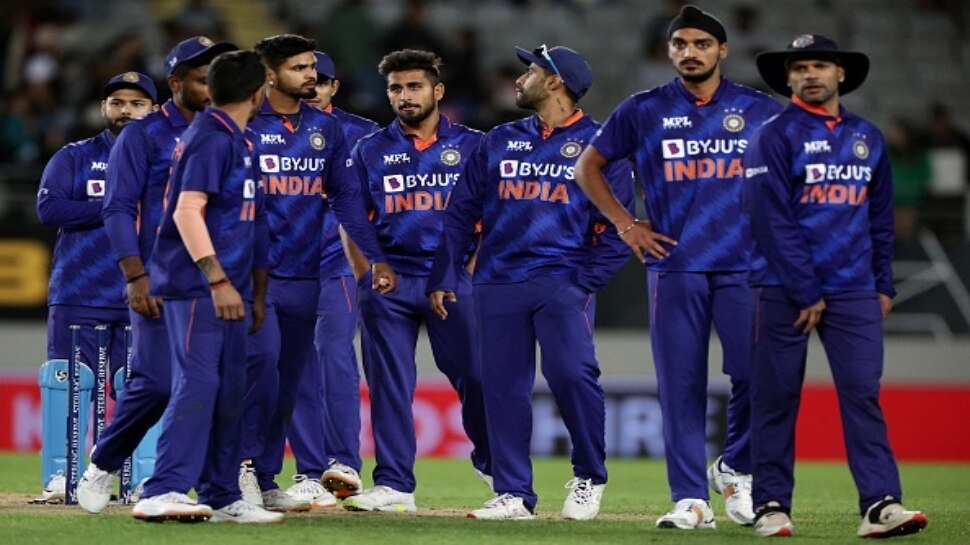 NZ में करिश्माई प्रदर्शन करने वाला टीम इंडिया का ये ऑलराउंडर बना 'गजनी', पूछा अजीबोगरीब सवाल