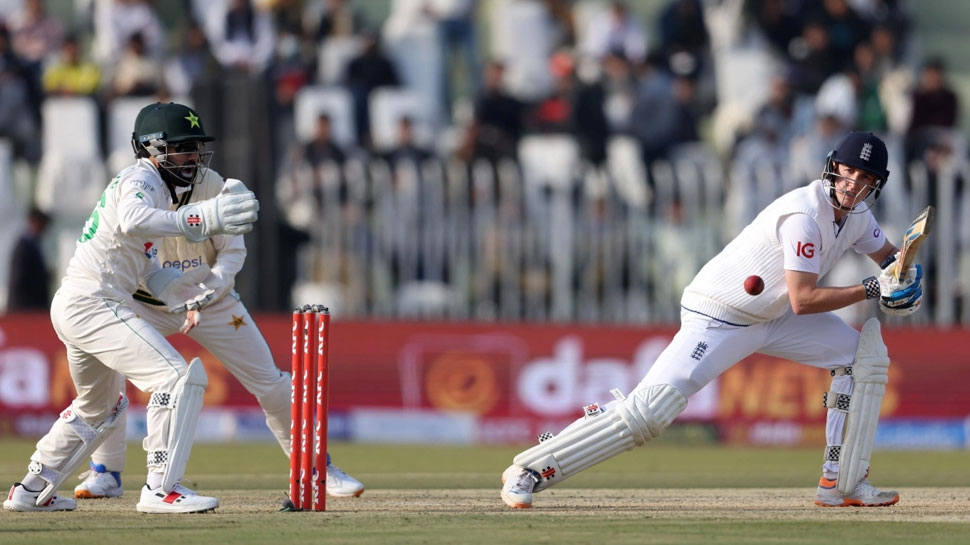 PAK vs ENG: टेस्ट में टी20 की तरह खेला इंग्लैंड, कूट दिए इतने रन कि टूट गया 112 साल पुराना महारिकॉर्ड