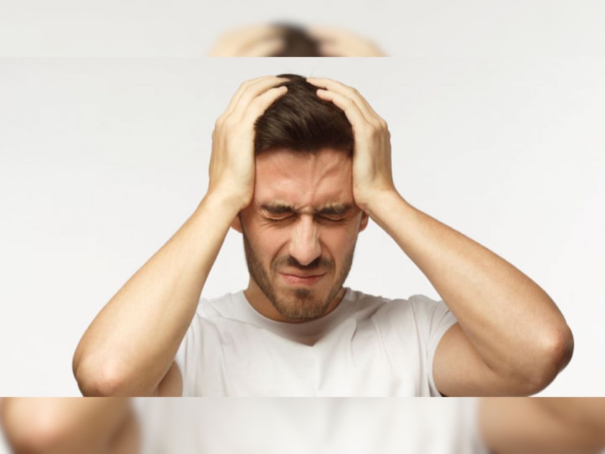 Health Tips: बार-बार सिर में होता है दर्द? हो सकते हैं ये बड़े कारण, भूलकर भी न करें नजरअंदाज