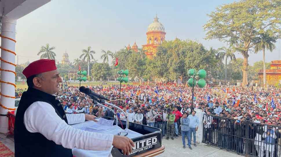 UP के दोनों डिप्टी सीएम को अखिलेश का ऑफर - ‘100 विधायक अपने साथ लाओ और सीएम बन जाओ’