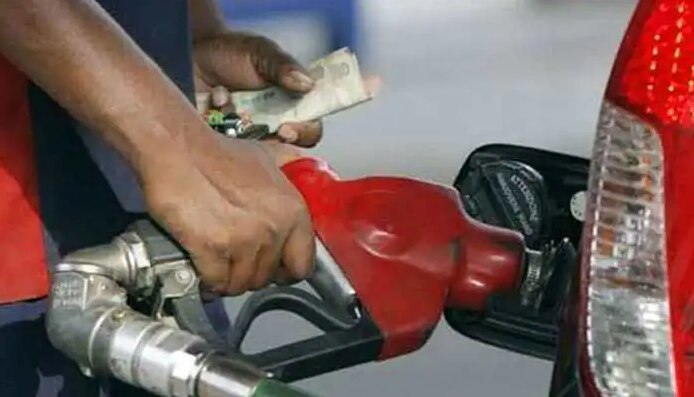 12-14 रुपये तक कम हो सकती है Petrol-Diesel की कीमतें, जानें क्या है बड़ी वजह