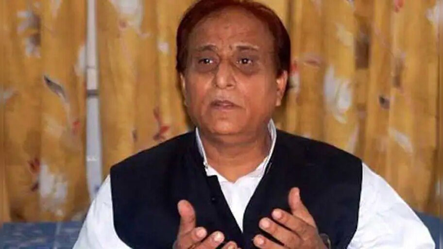 बच्चा पैदा करने वाले बयान पर मुसीबत में फंसे आज़म, कई धाराओं में दर्ज हुआ केस