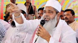 AIUDF अध्यक्ष मौलाना बदरुद्दीन अजमल के बिगड़े बोल, 'नाजायज बीवियां रखते हैं हिंदू'