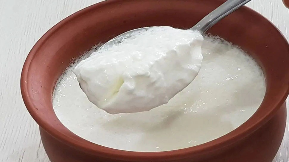 Benefits of Eating Curd Sugar Dahi Chini Khane Ke Fayde Aur Upay |Dahi  Chini Ke Fayde: किसी भी शुभ कार्य से पहले बड़े-बुजुर्ग क्यों देते हैं  दही-चीनी खाने की सलाह? बहुत खास