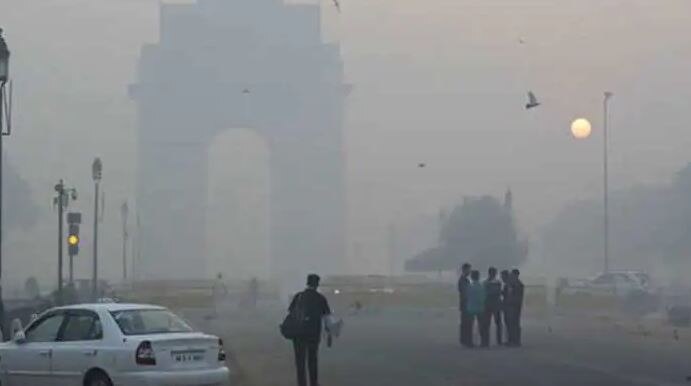 Delhi Weather AQI: फिर बढ़ना शुरू हुआ दिल्ली की हवा में प्रदूषण, 300 के ऊपर पहुंचा AQI