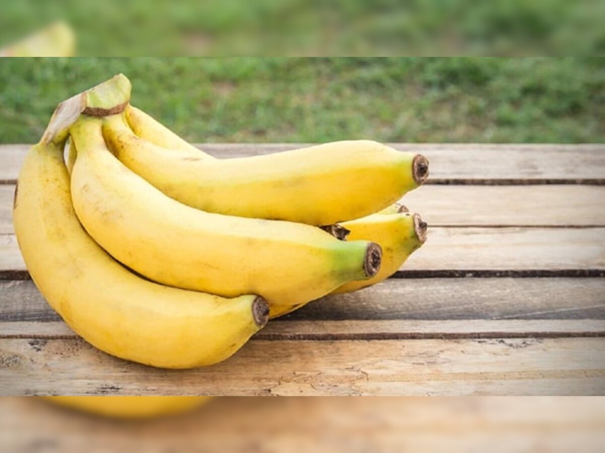 Banana benefits for Males: शादीशुदा पुरुषों को रोजाना क्यों खाना चाहिए केला? ये हैं 4 बड़ी वजह