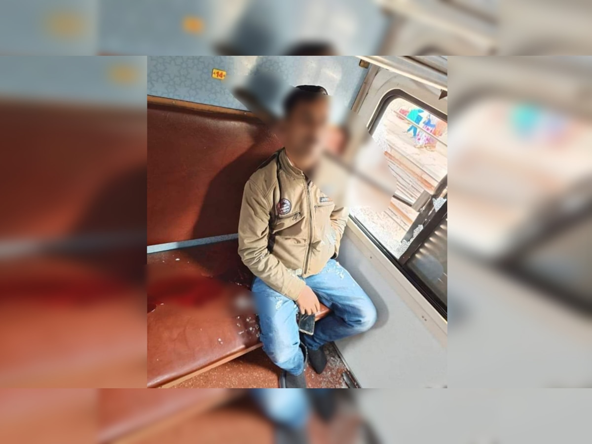 Aligarh में भयानक हादसा; चलती ट्रेन में एक मुसाफिर के गले में घुसी रॉड
