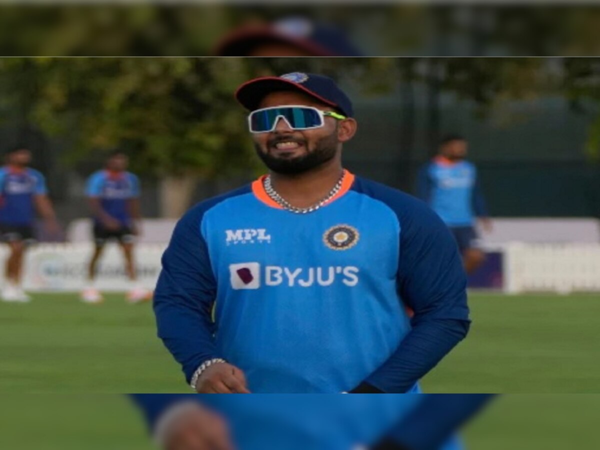 IND vs BAN: शमी के बाद ऋषभ पंत भी वनडे सीरीज से बाहर, पहले मैच में केएल राहुल को मौका 