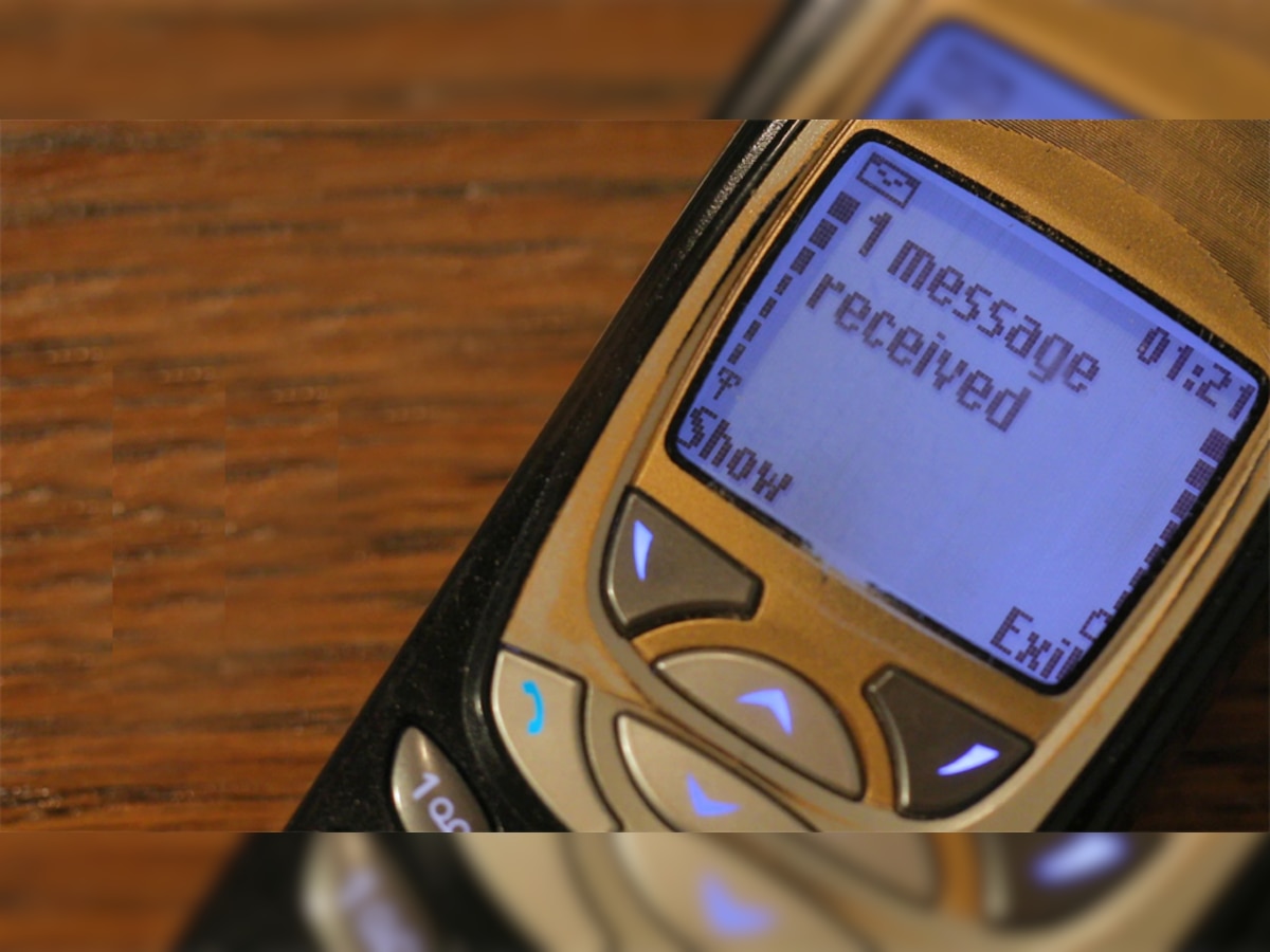 Mobile Text Messages: 30 साल पहले भेजा गया था पहला टेक्स्ट मैसेज, जानें किसने भेजा और SMS में क्या था?