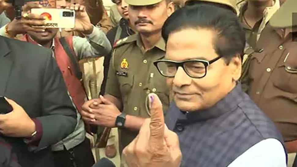 Mainpuri by-election: ‘यादव सरनेम वाले 2000 कर्मचारियों को रोका गया’ - राम गोपाल यादव का बड़ा आरोप