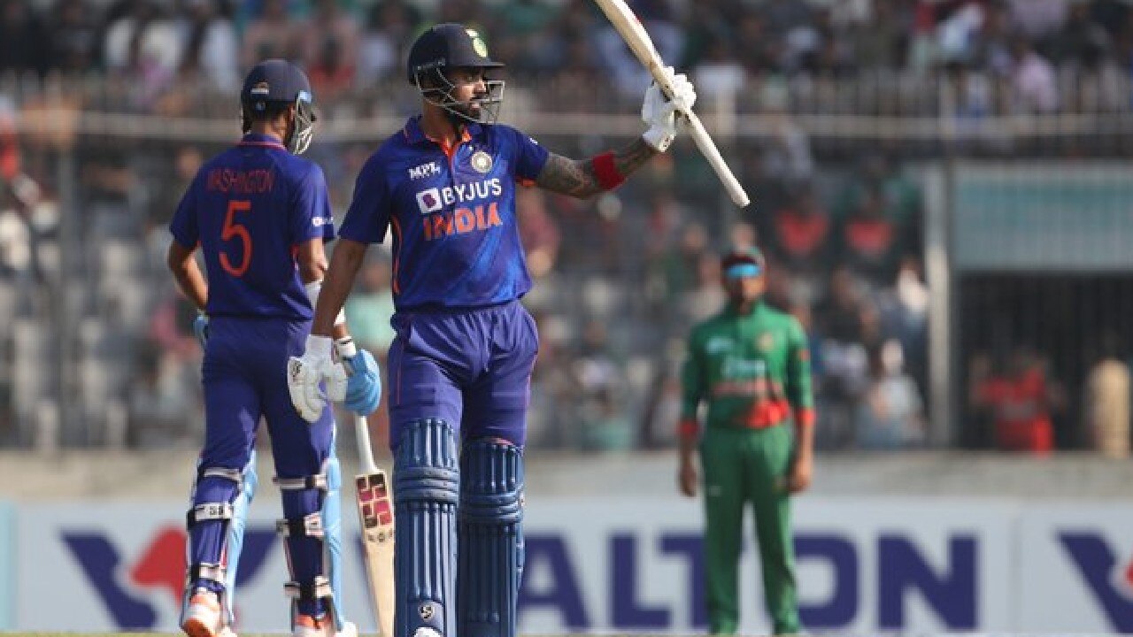 IND vs BAN: पहले वनडे मैच में हार के बाद भारतीय टीम को लगा बड़ा झटका, जानें क्यों कटी सभी प्लेयर्स की 80 प्रतिशत मैच फीस 