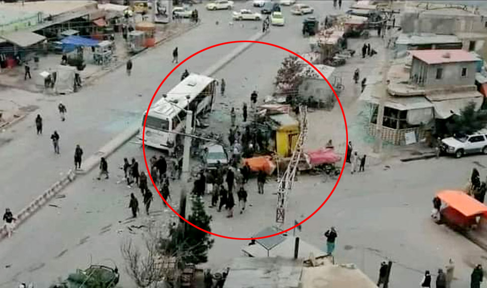 Afghanistan Blast: बल्ख के मजारे शरीफ में बस पर धमाका, 6 लोगों की मौत, 7 जख्मी Afghanistan Blast: बल्ख के मजारे शरीफ में बस पर धमाका, 6 लोगों की मौत, 7 जख्मी