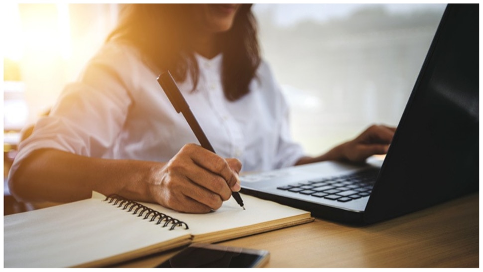 Flexible Working: अब नौकरी के पहले दिन से ही मिलेगा फ्लेक्सिबल वर्किंग का मौका, इस देश ने लागू किया कानून